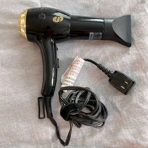 T3 black hair dryer